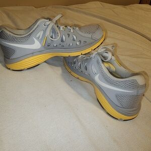 Nike Women's Athletic Shoes in Gray and Yellow